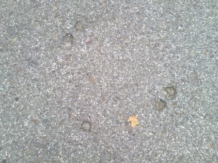 agujeros en el asfalto