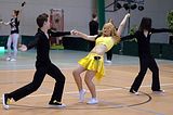Kliknij by wejść http://i369.photobucket.com/albums/oo134/gim1_album/LD12/th_27.jpg
